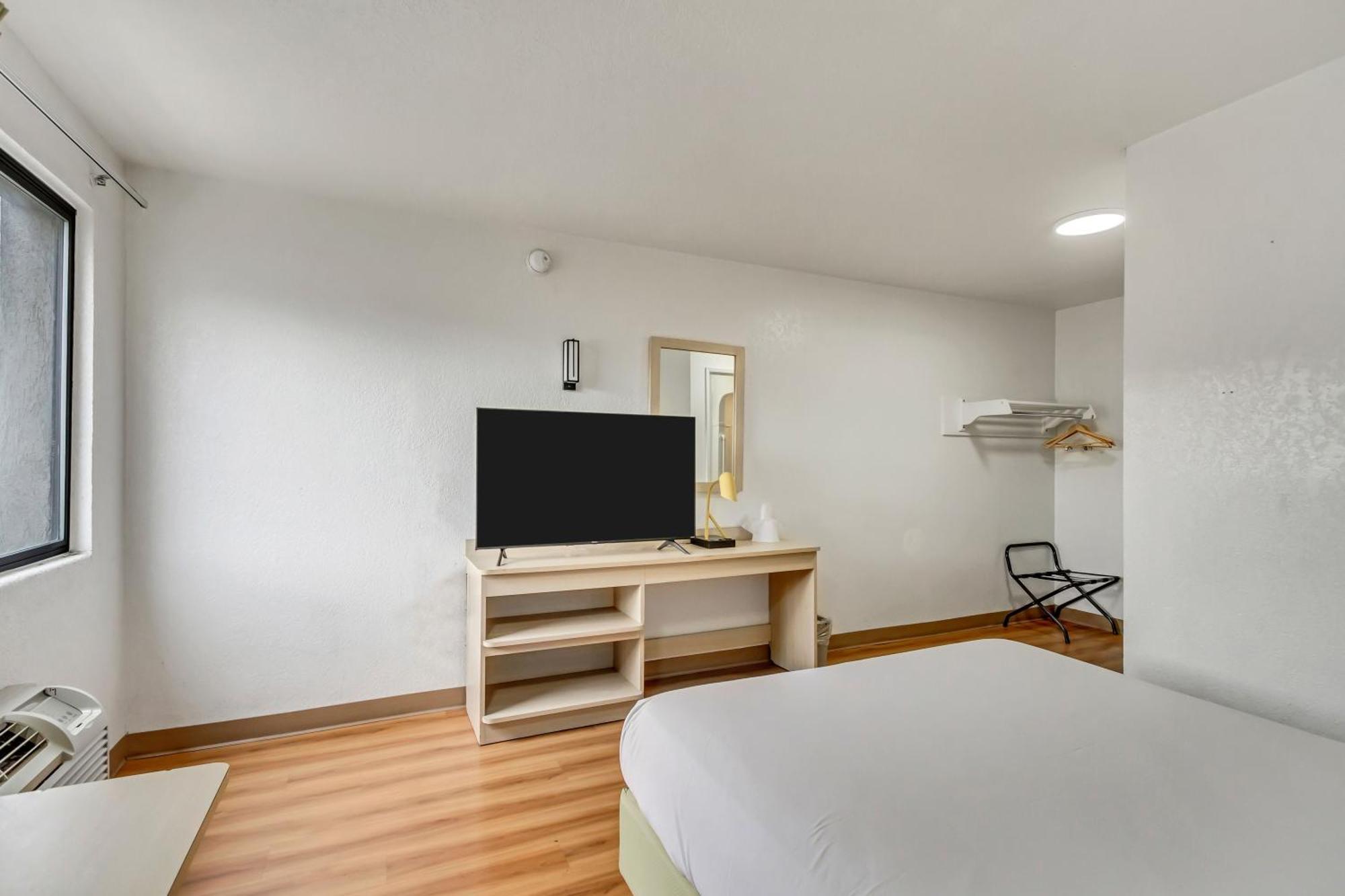 Motel 6 Ogden, Ut- Downtown Eksteriør bilde